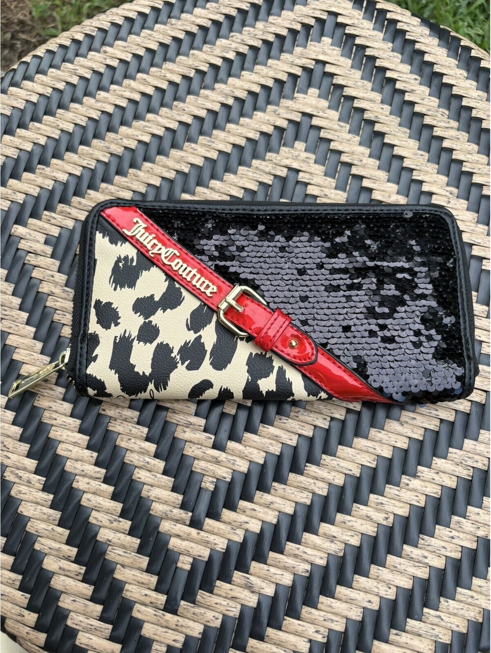 Juicy Couture - Zip Around Clutch Wallet - Black Sequin Cheetah Print Y2K